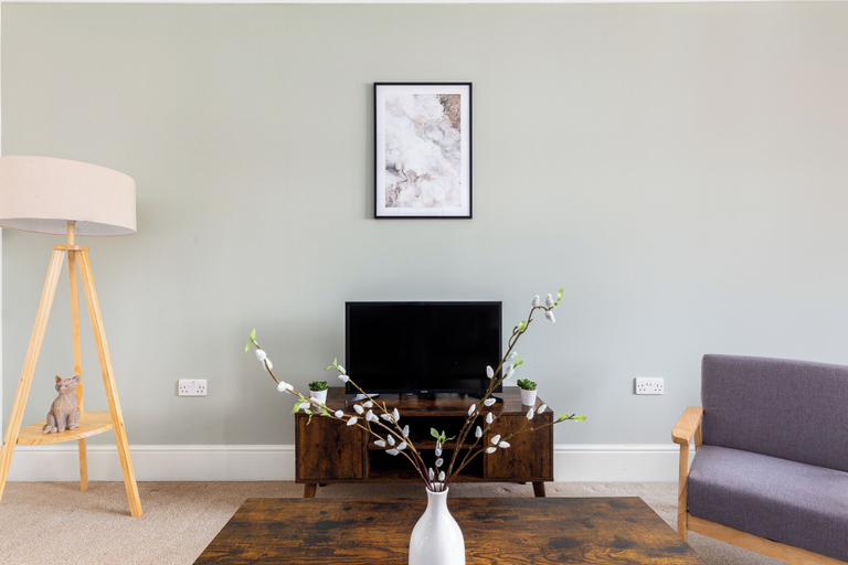 Others 3, Lavish 1 Bed Flat near Broadway Market, London