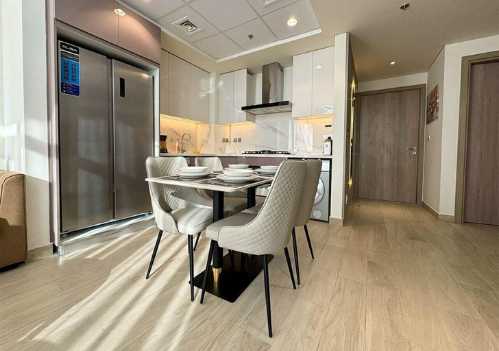 Others 5, Spacious 3BR in Azizi Riviera by Bespoke, Dubai