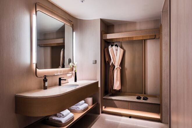 Bathroom 4, Crystal Shanghai North Bund, Shanghai