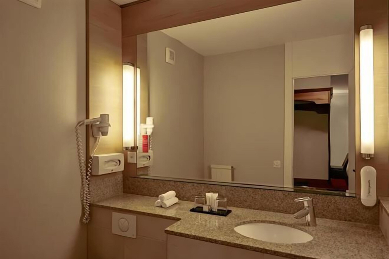 Bathroom 5