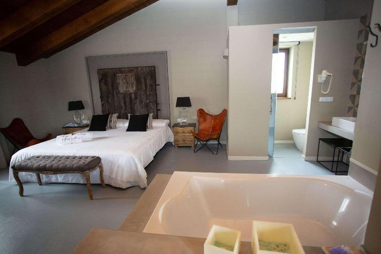 Bedroom 3, Hotel Mas De Cebrian, Teruel