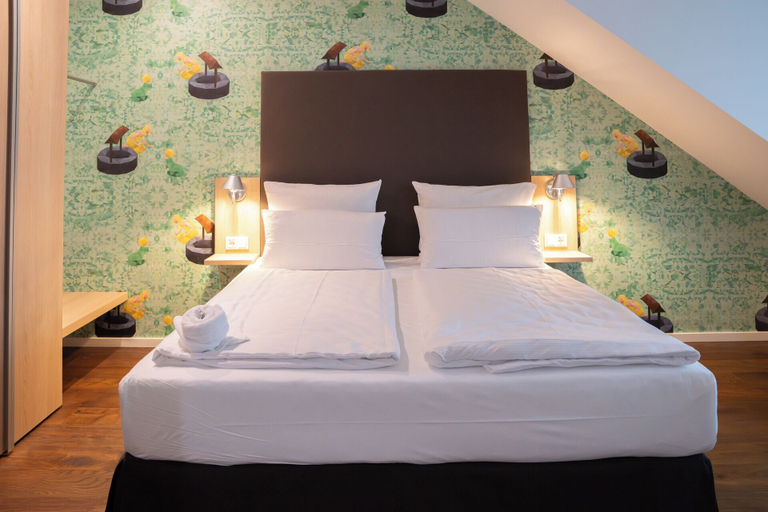 Bedroom 2, Grimms Hotel Hanau, Main-Kinzig-Kreis