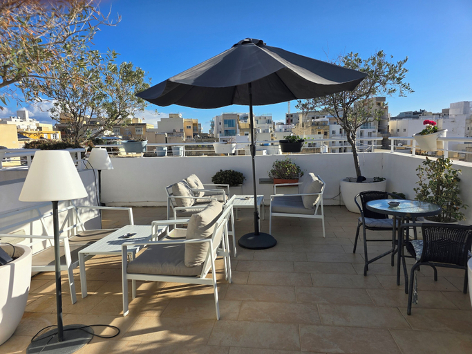 Food & Drinks, D Townhouse Boutique Suites