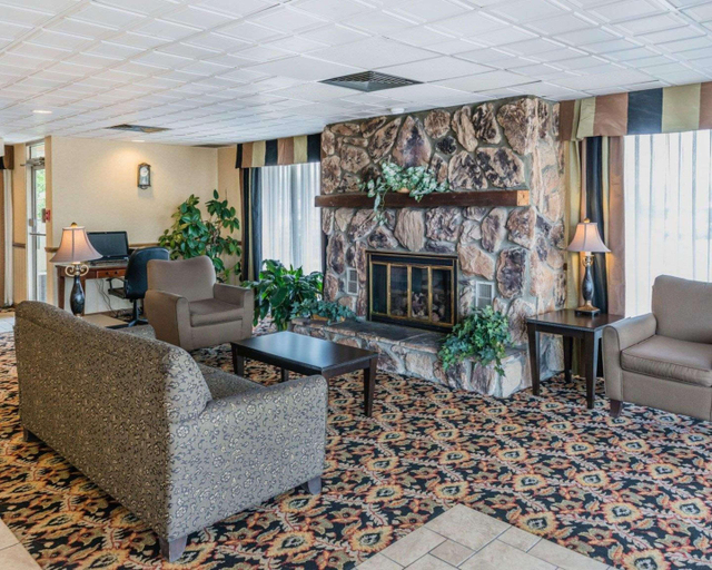 Public Area 2, Rodeway Inn Mercer I-80, Mercer