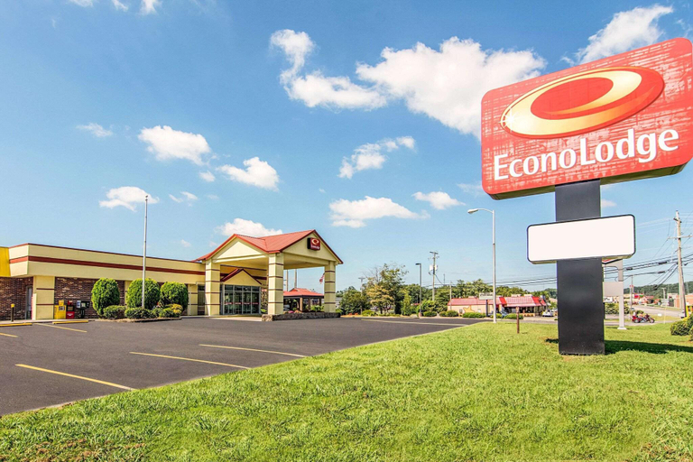 Exterior & Views 2, Econo Lodge, De Kalb