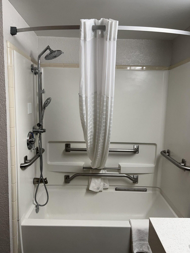 Bathroom 4, Super 8 by Wyndham Clemmons/Winston-Salem Area, Forsyth