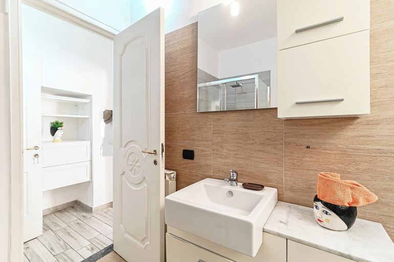 Bathroom 4, Cosy apt near Duomo di Como, Como