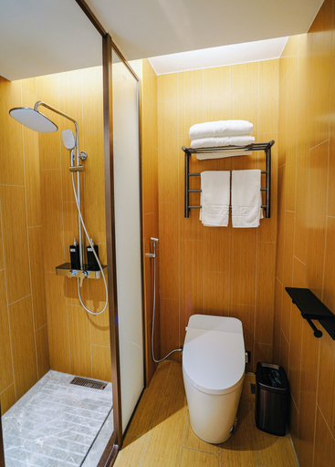 Bathroom 5, BANGKOK ORIENTAL HOTEL, Wattana