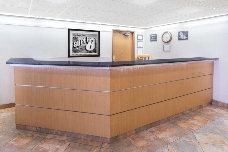 Public Area 2, Super 8 by Wyndham Madison South, Dane