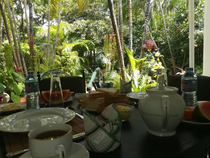 Food & Drinks 2, Velvet Paradise, Dambulla