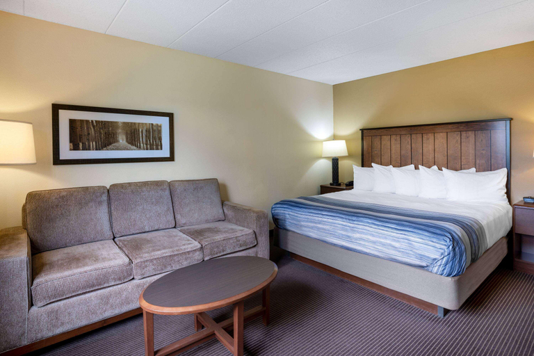 Bedroom 4, Americinn By Wyndham Two Harbors, Lake