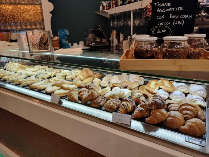 Food & Drinks, Nelli Rooms Via Veneto, La Spezia