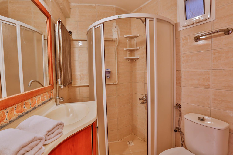 Bathroom 5, Club Hotel Gültur, Ayvacık