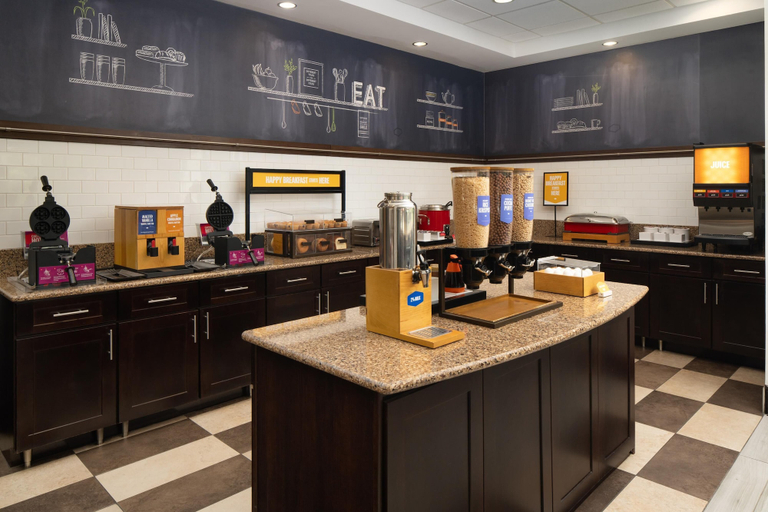 Food & Drinks 5, Hampton Inn Chambersburg, Franklin