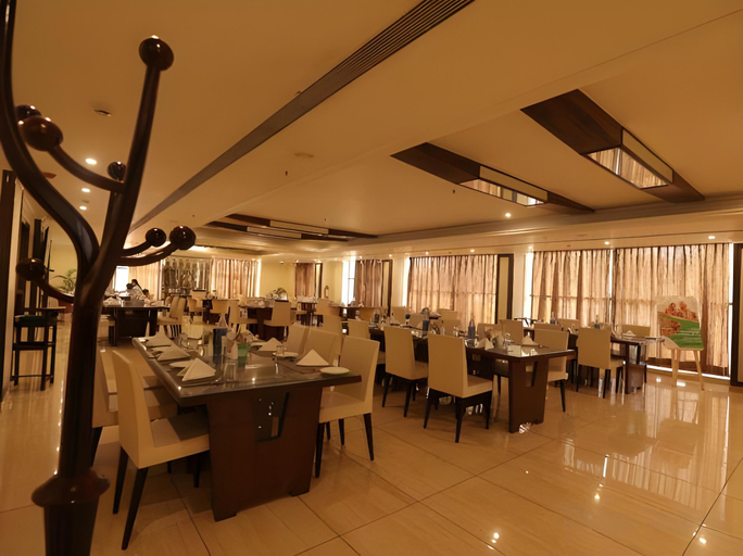 Food & Drinks 5, The Fern Residency Haridwar, Dehradun