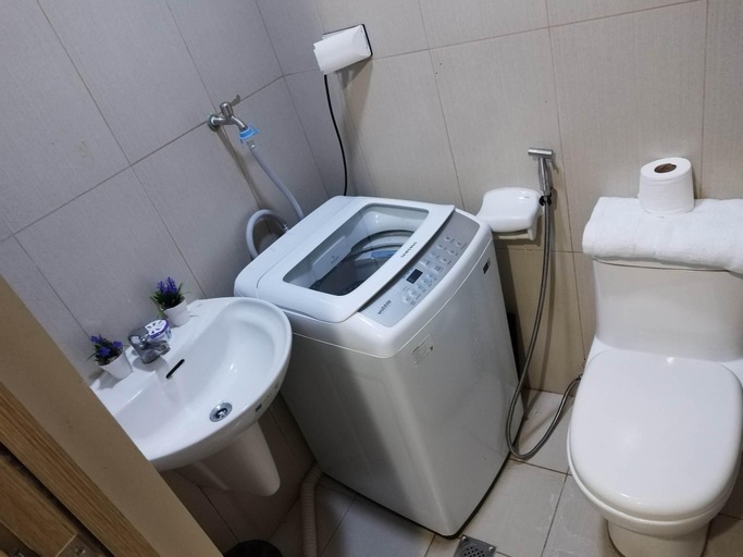 Bathroom 5, Smdc Breeze Residence, Pasay City