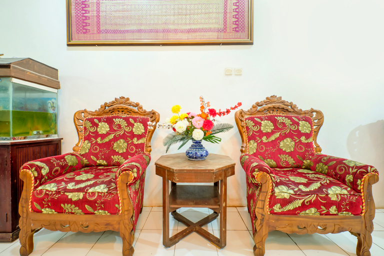 Public Area 3, Hotel O Brosta, Yogyakarta