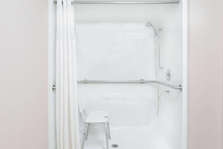 Bathroom 4, Super 8 by Wyndham El Dorado, Union