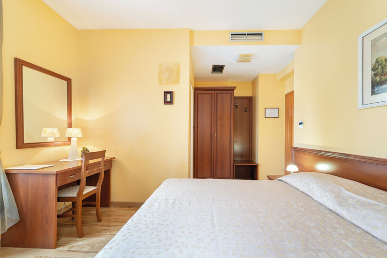 Bedroom 2, Hotel Peristil, Split
