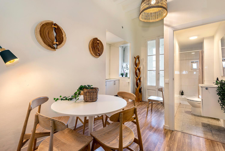 Others 4, Clandestino Suites, Barcelona