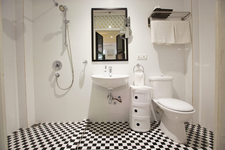 Bathroom, Argus Residence, Pulau Penang