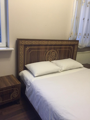 Bedroom 4, Life is amazing, Baku