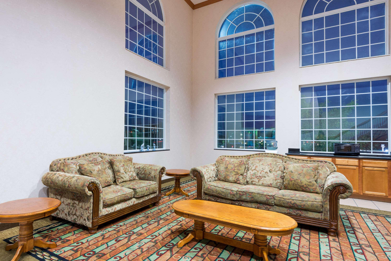 Public Area 2, Super 8 by Wyndham Harrisburg Hershey North, Dauphin