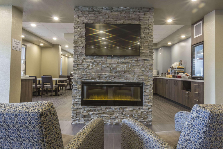 Public Area 2, Quality Inn and Suites Moose Jaw, Division No. 7