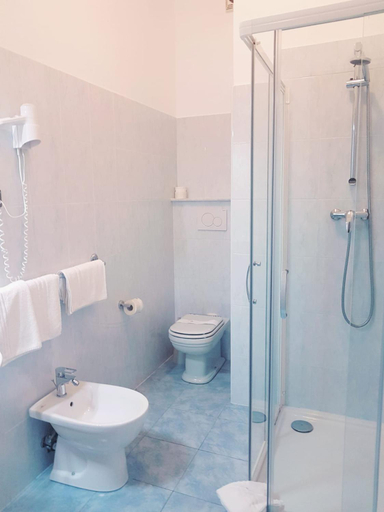 Bathroom 4, Hotel La Vela-Castello Il Rifugio, Genova