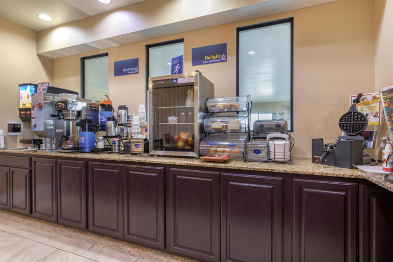Food & Drinks 5, Best Western Parsons Inn, Labette