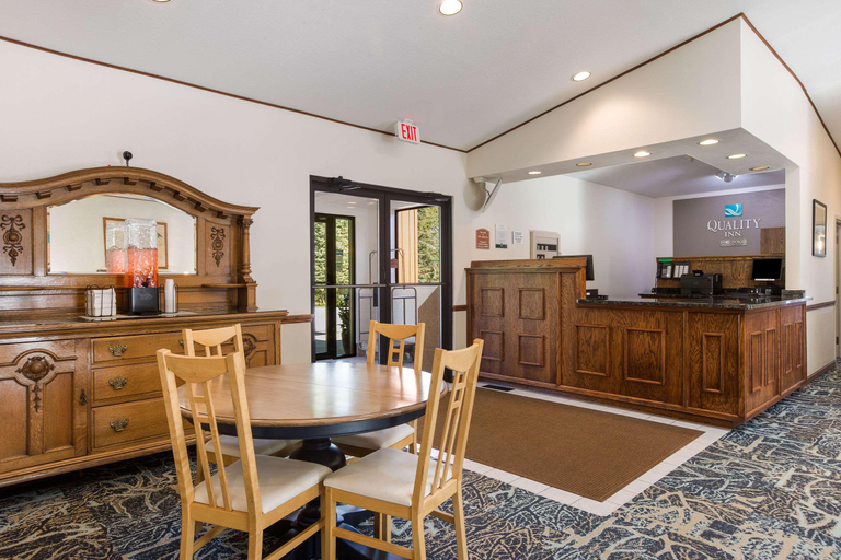 Public Area 2, City Express by Marriott Petoskey Harbor Springs, Emmet