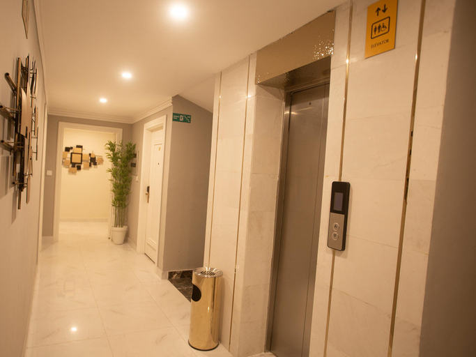 Others 3, Toor Hotel Apartments, Lahore