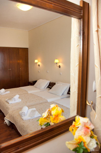 Bedroom 3, Akroyali, Peloponnese