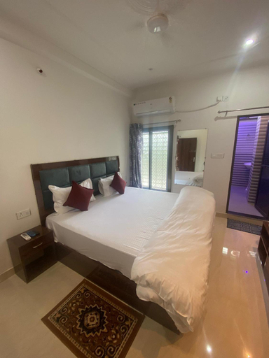 Bedroom, Osho cottage, Chhatarpur