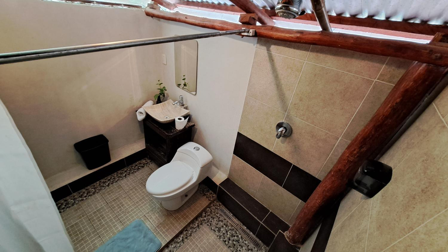 Bathroom 3, Cayuco Maya, Othón P. Blanco