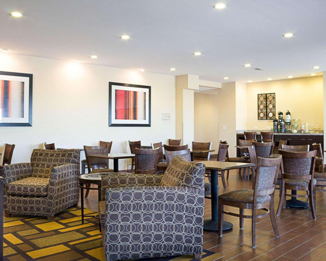 Public Area, Quality Inn & Suites Minot North, Ward