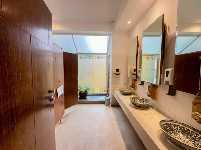 Bathroom 4, Supalai Scenic Bay Resorts and Spa Sale by DAYUU, Phuket Island