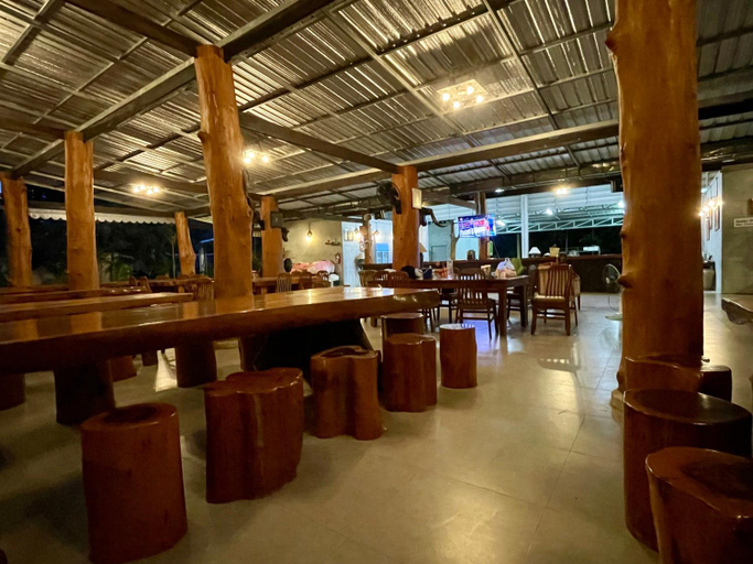 Food & Drinks 4, The Camper Lodge, Khao Sok, Phanom