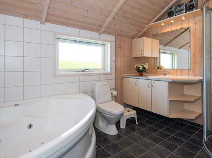 Bathroom 3, 4 Star Holiday Home in Hemmet, Ringkøbing-Skjern