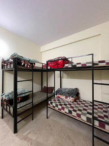 Bedroom 2, High & seek, Shimla