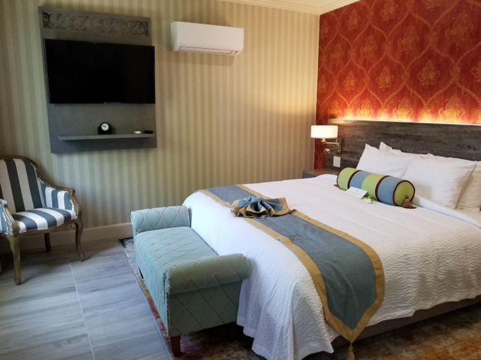 Bedroom 8