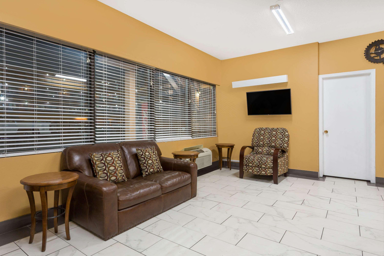 Public Area, Travelodge by Wyndham Reno Downtown, Washoe