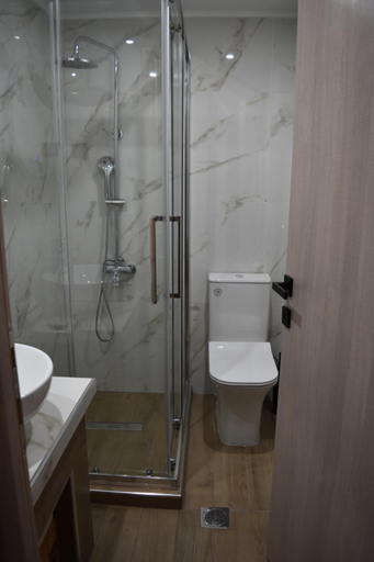 Others 5, Pnoe Apartments, Central Macedonia