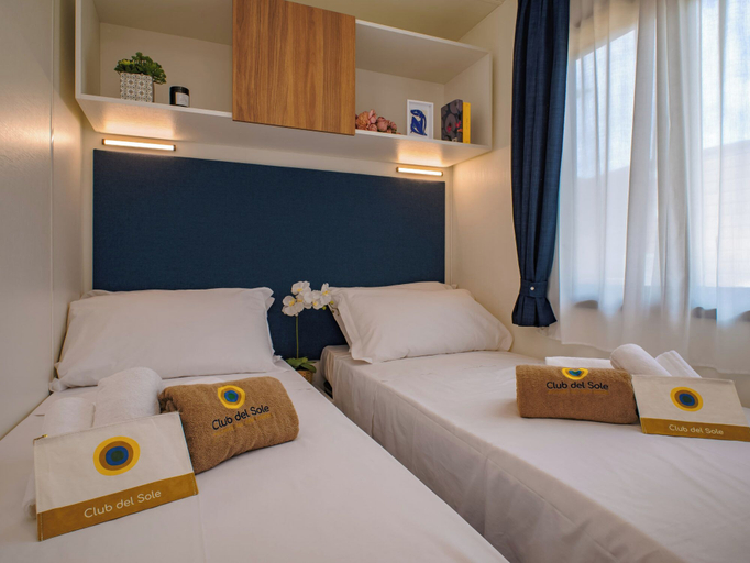 Bedroom 5, Club del Sole Due Laghi Levico Family Collection, Trento