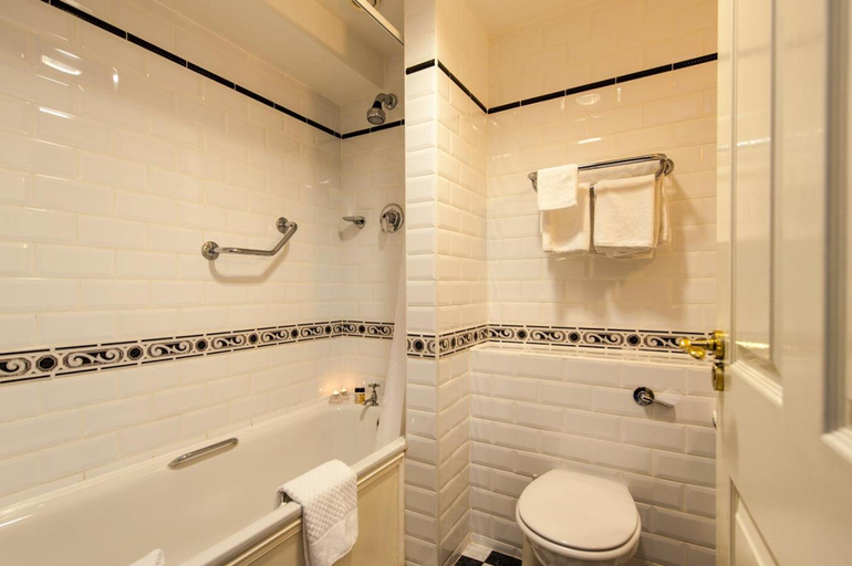 Bathroom, Blarney Castle