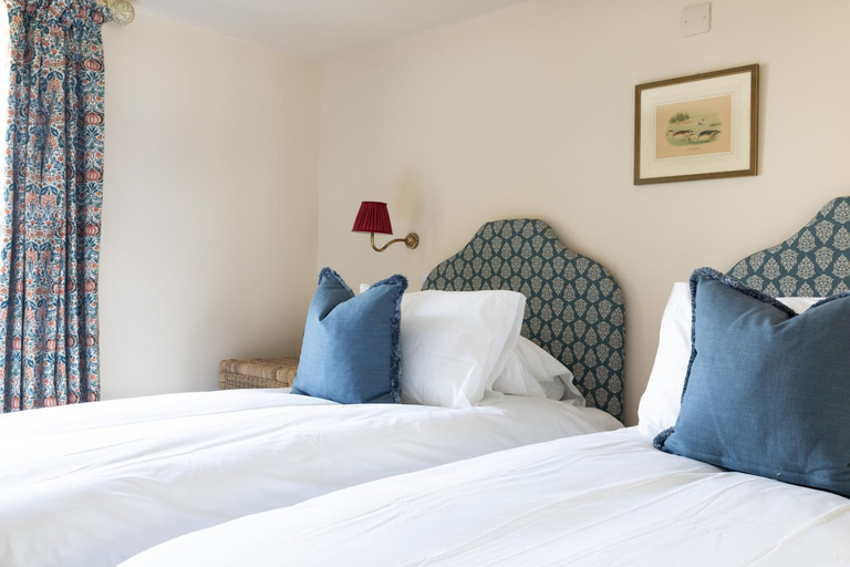 Bedroom 2, The Black Bull Hotel, Scottish Borders