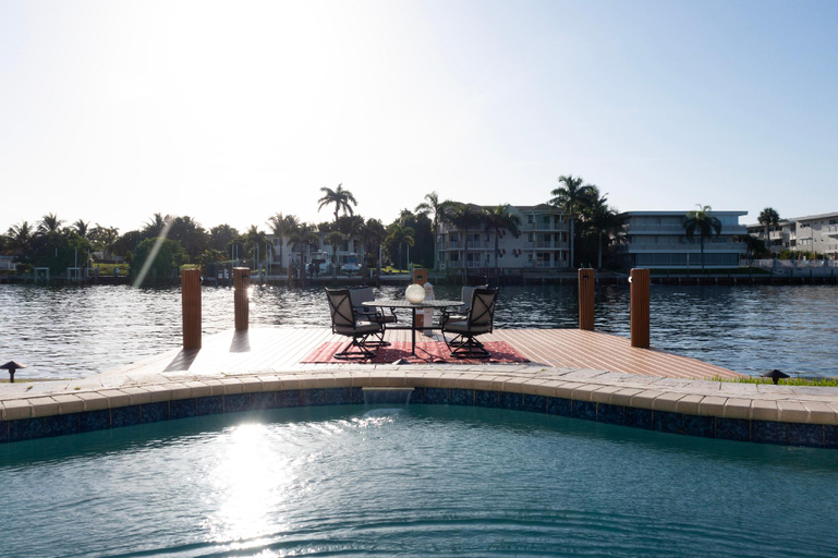 Sport & Beauty 5, Five Bedroom Luxe Villa on Deep Water Intracoastal, Broward
