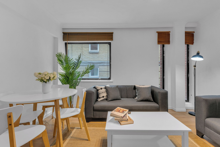 Others 5, Queens Quay Mansion House Flat, London