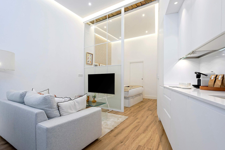 Others 3, Charming Apartment in Triana. Castilla IV, Sevilla