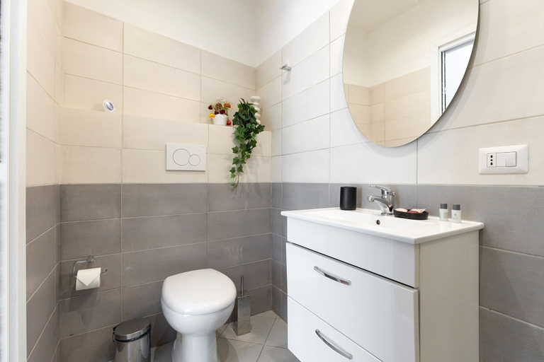 Others 4, Rome As You Feel - Abode in Trastevere, Rome